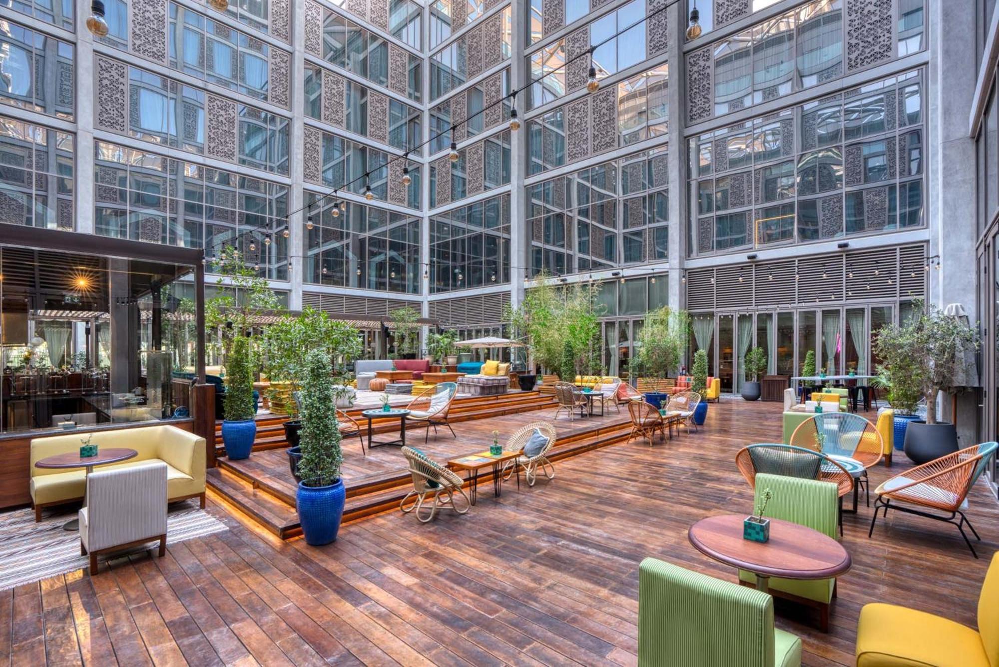 25Hours Hotel Dubai One Central Εξωτερικό φωτογραφία The hotel's lobby