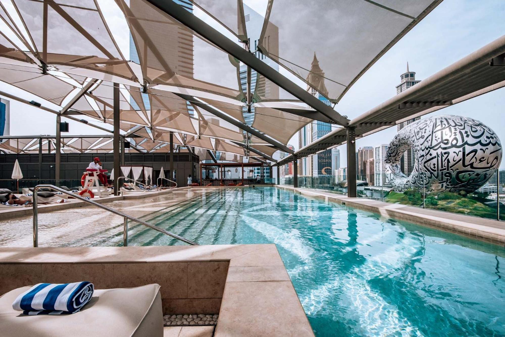 25Hours Hotel Dubai One Central Εξωτερικό φωτογραφία The pool at the 101 lounge